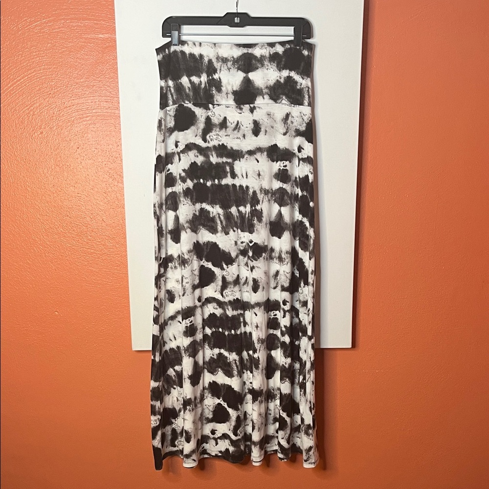 Mossimo Supply Co. Black and White Maxi Skirt
